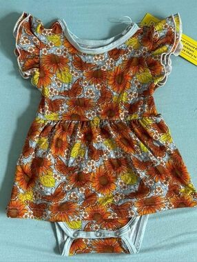Cozy Critters Bamboo Floral Twirl Bodysuit